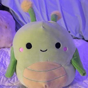 Pilar grasshopper squishmallow 8 inch
